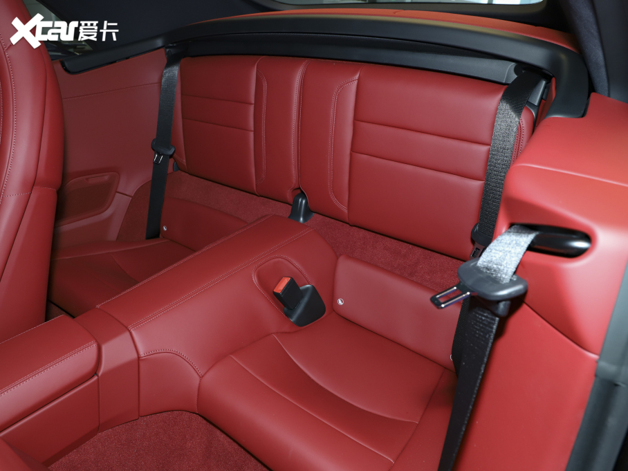 2022r(sh)911 Carrera Cabriolet