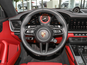 2022Carrera 4 P