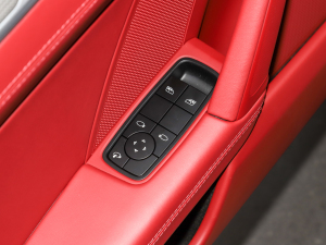 2022Carrera 4 {܇ƅ^	