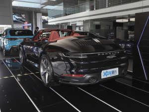 2022Carrera Cabriolet w^
