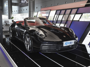 2022Carrera Cabriolet w^