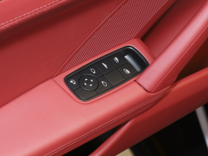 2022Carrera Cabriolet {܇ƅ^(q)	