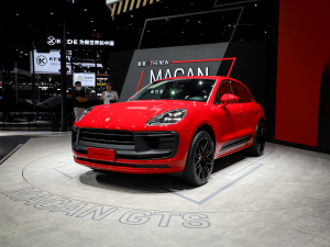 2022Macan GTS 2.9T ǰ45