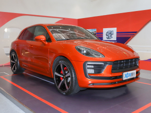 2022款Macan S 2.9T 右前45度