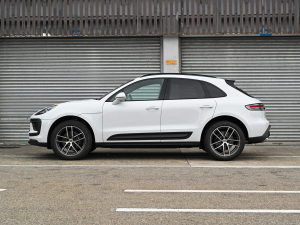 2022款Macan 2.0T 正侧（左）