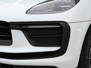 2022款Macan 2.0T 前雾灯