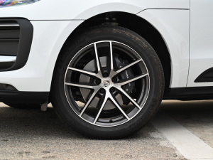 2022款Macan 2.0T 轮圈