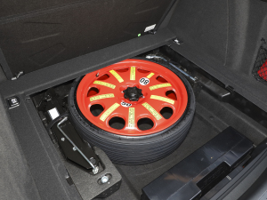 2022款Macan GTS 2.9T 备胎