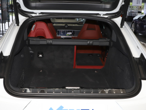 2022款Panamera 4 E-Hybrid 铂金版 2.9T 空间座椅