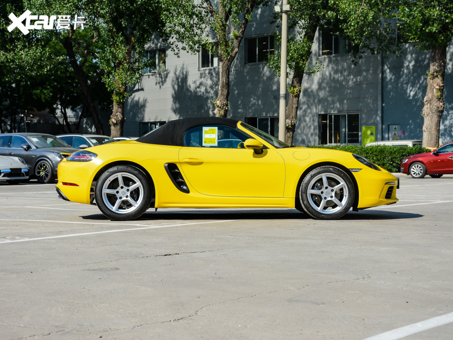 2022r718 Boxster 2.0T