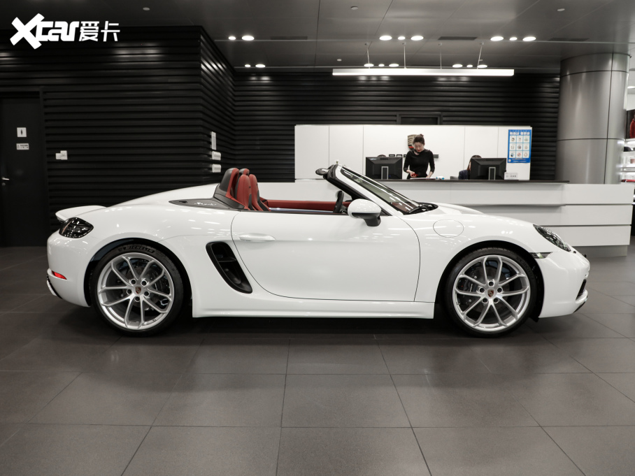 2022r718 Spyder 2.0T