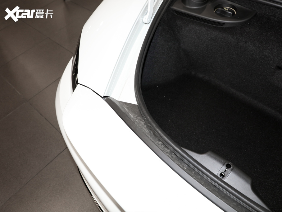 2022r718 Spyder 2.0T