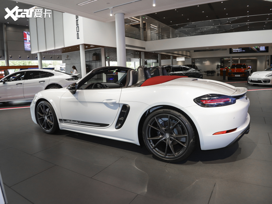 2022r718 Boxster T 2.0T