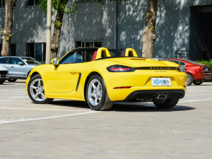 2022Boxster 2.0T 45