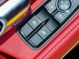 2022Boxster 2.0T п؅^