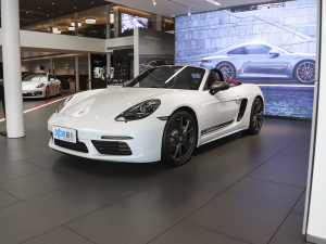 2022Boxster T 2.0T w^