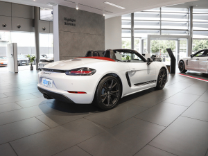 2022Boxster T 2.0T w^