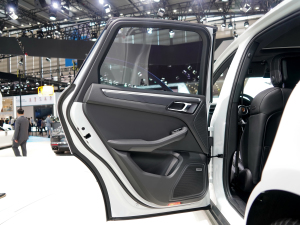 2023Macan T 2.0T п؅^(q)