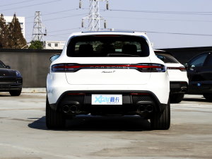 2023款Macan T 2.0T 正后	