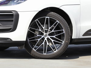 2023款Macan T 2.0T 轮圈