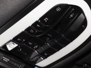 2023Macan T 2.0T п؅^