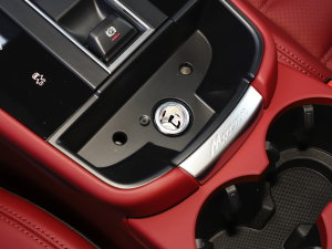 2023Macan T 2.0T п؅^