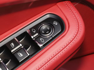 2023Macan T 2.0T п؅^