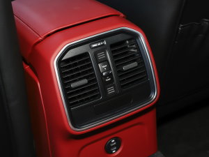 2023Macan T 2.0T п؅^