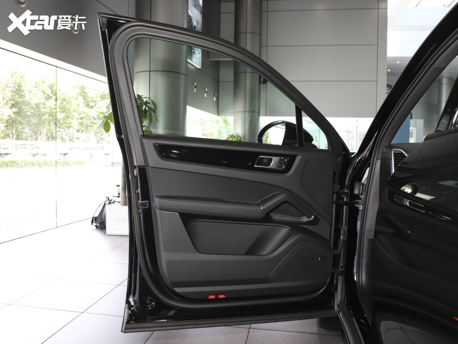 2023 Cayenne 3.0T