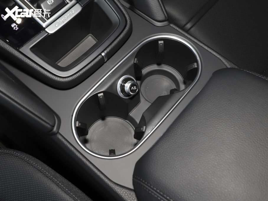 2023CayenneԴ Cayenne E-Hybrid 2.0T K