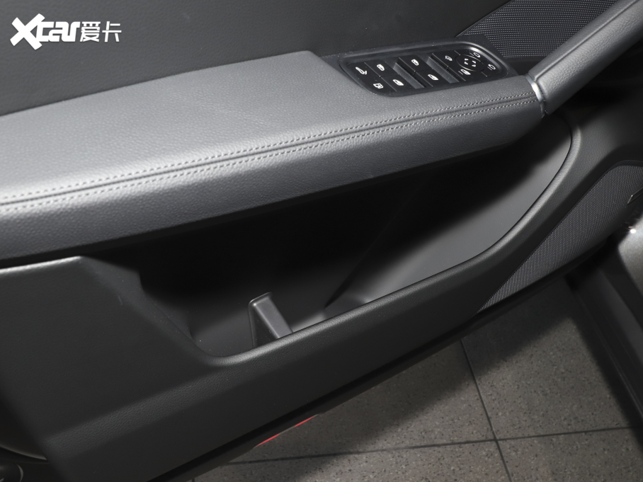 2023CayenneԴ Cayenne E-Hybrid 2.0T K