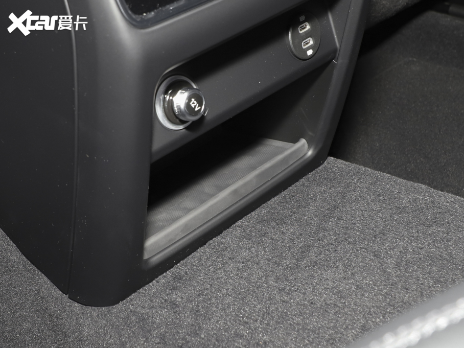 2023CayenneԴ Cayenne E-Hybrid 2.0T K