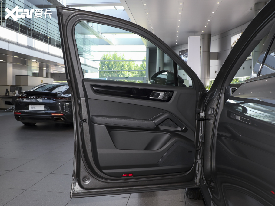 2023CayenneԴ Cayenne E-Hybrid 2.0T K