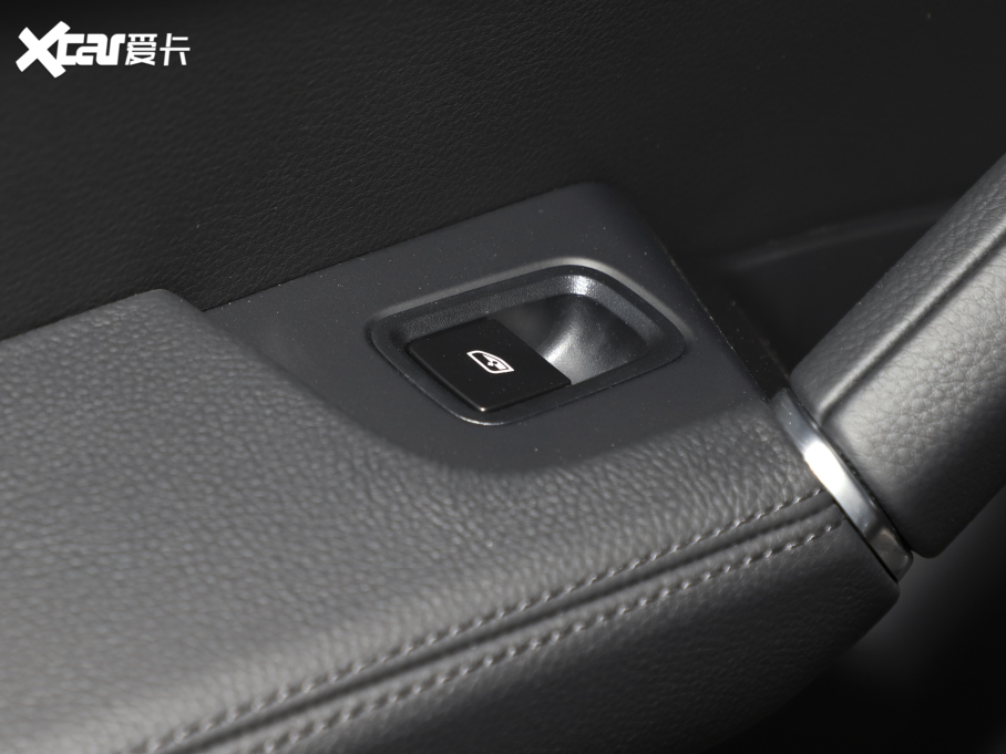 2023CayenneԴ Cayenne E-Hybrid 2.0T K