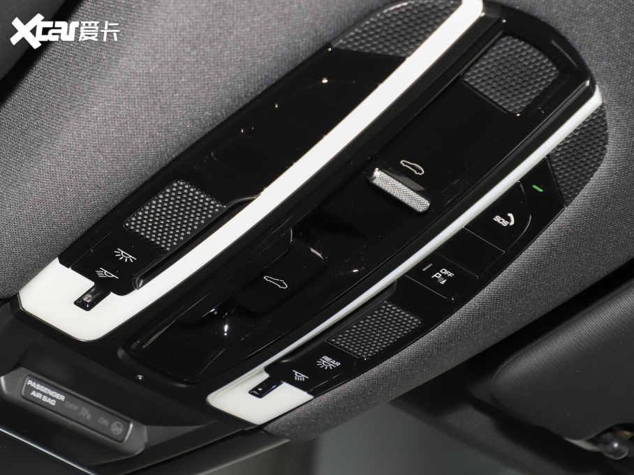 2023CayenneԴ Cayenne E-Hybrid 2.0T K