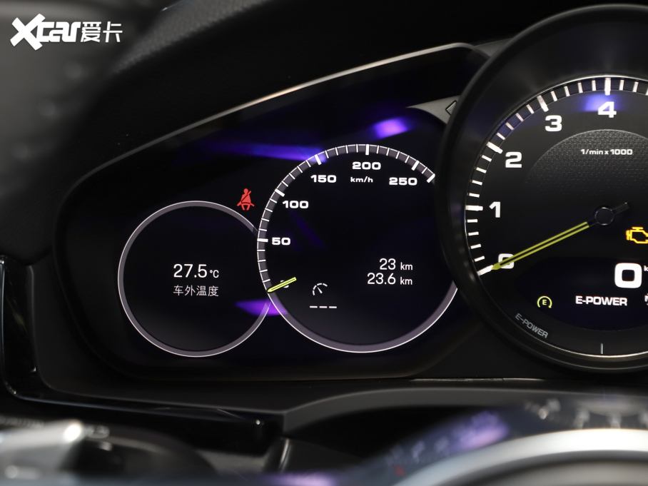 2023CayenneԴ Cayenne E-Hybrid 2.0T K