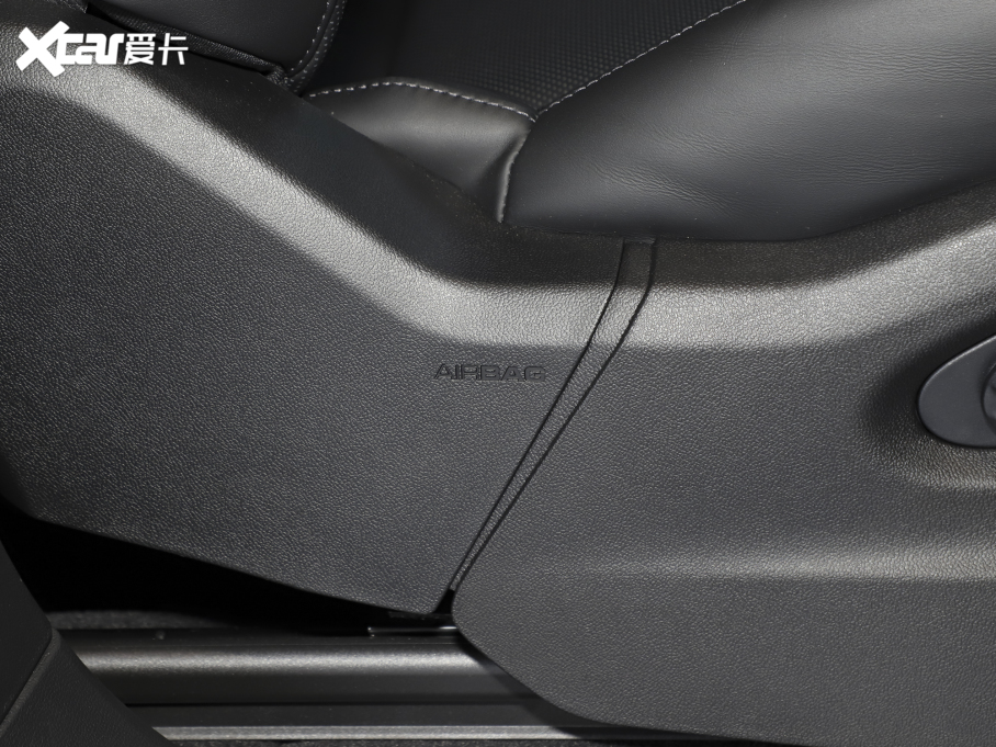 2023CayenneԴ Cayenne E-Hybrid 2.0T K