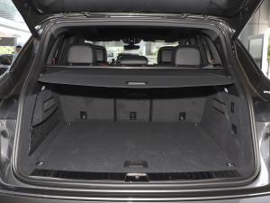 2023Cayenne E-Hybrid 2.0T K g