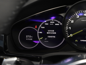 2023Cayenne E-Hybrid 2.0T K п؅^(q)