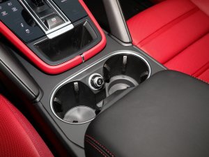 2023Cayenne E-Hybrid 2.0T ǰű