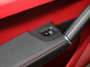 2023Cayenne E-Hybrid 2.0T ܇ƅ^