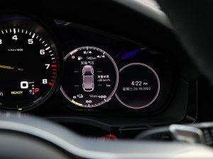 2023Cayenne E-Hybrid 2.0T п؅^(q)