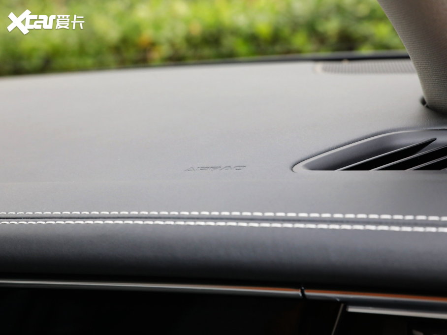 2023PanameraԴ Panamera 4 E-Hybrid L 2.9T