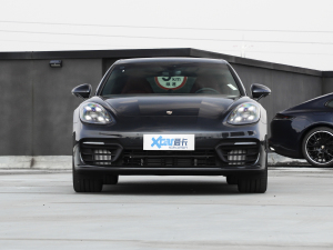 2023款Panamera E-Hybrid Panamera 4 E-Hybrid 铂金版 2.9T