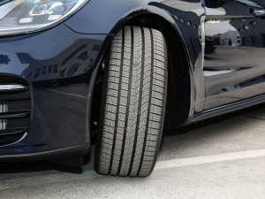 2023Panamera 4 E-Hybrid L 2.9T ^