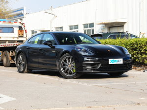 2023Panamera 4 E-Hybrid 2.9T ǰ45