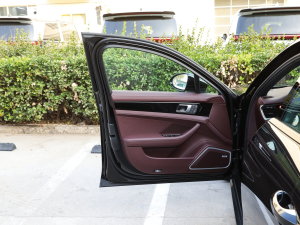 2023Panamera 4 E-Hybrid 2.9T {λ܇T