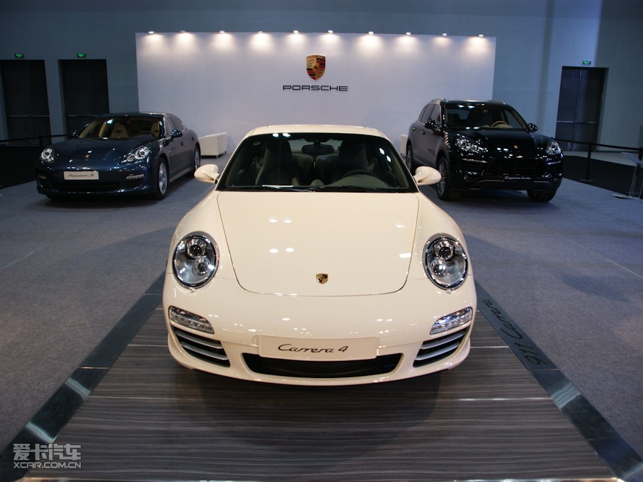 2010r911 Carrera 4