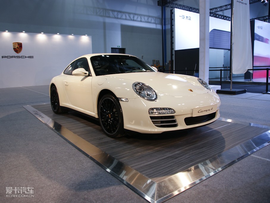 2010r911 Carrera 4