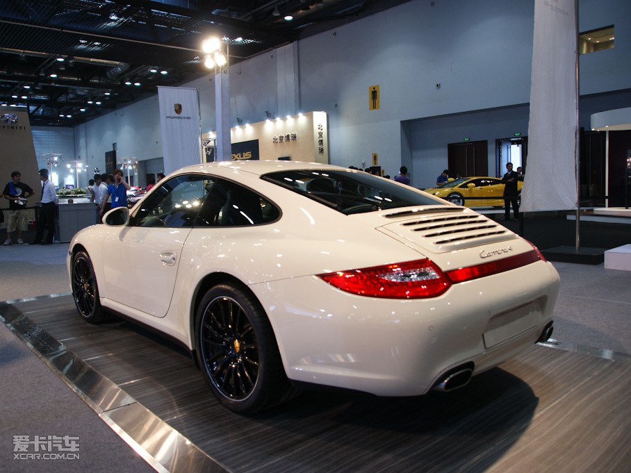 2010r(sh)911 Carrera 4